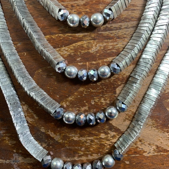 Four necklaces from 10,000 Villages - Picture 12 of 16